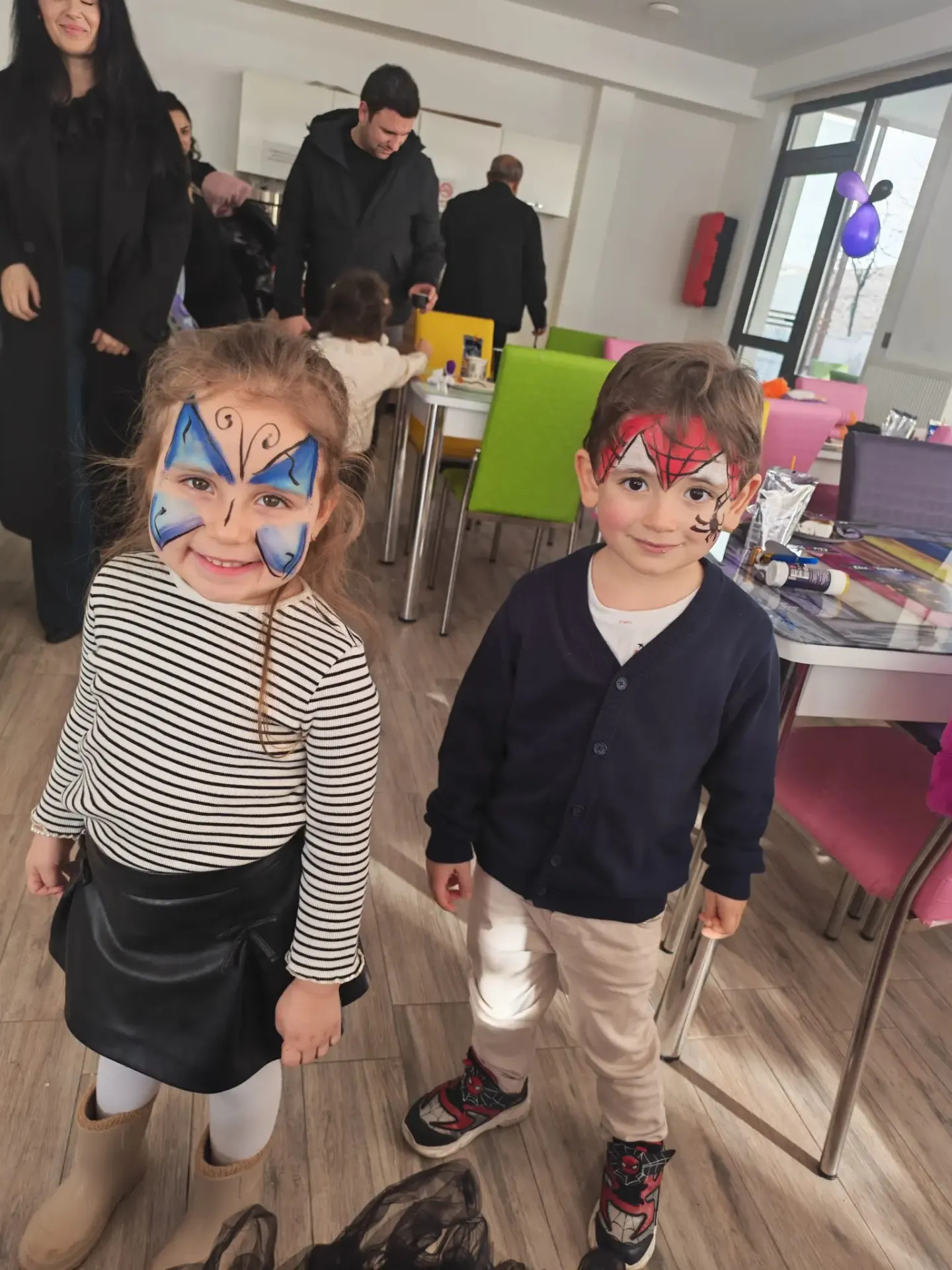 Işıltılı Yüz Taşı (Face Gems) Uygulaması